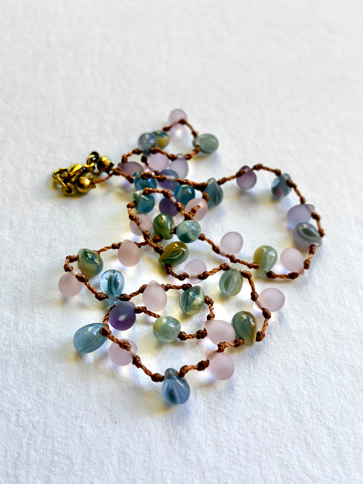 Collier Galets roses