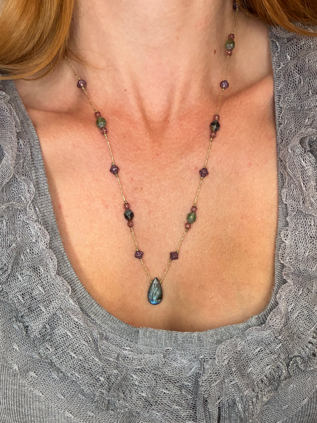 Collier Halte à Lourmarin