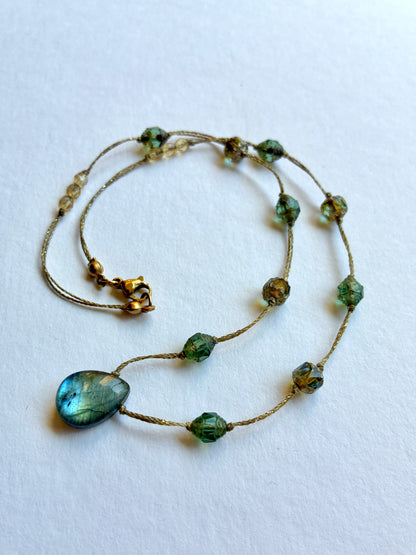 Collier Secret à Séguret court