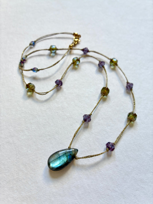Collier Secret à Gordes long