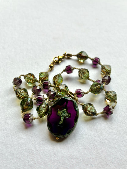 Collier Gardienne Pourpre