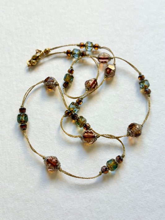 Collier Miel bleu
