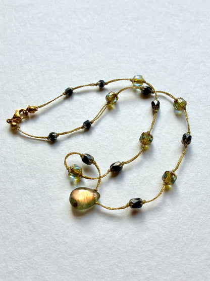 Collier Witch’s light 2