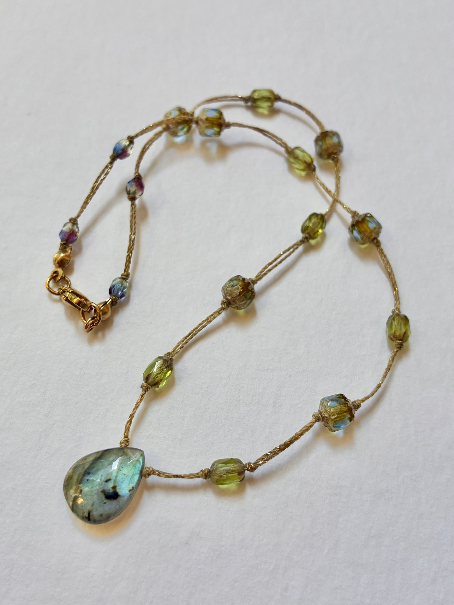 Collier Lumière de Goult court