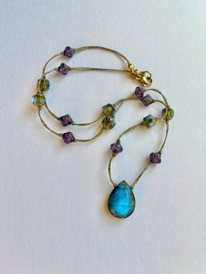 Collier Secret à Gordes 2