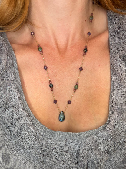 Collier Halte à Lourmarin