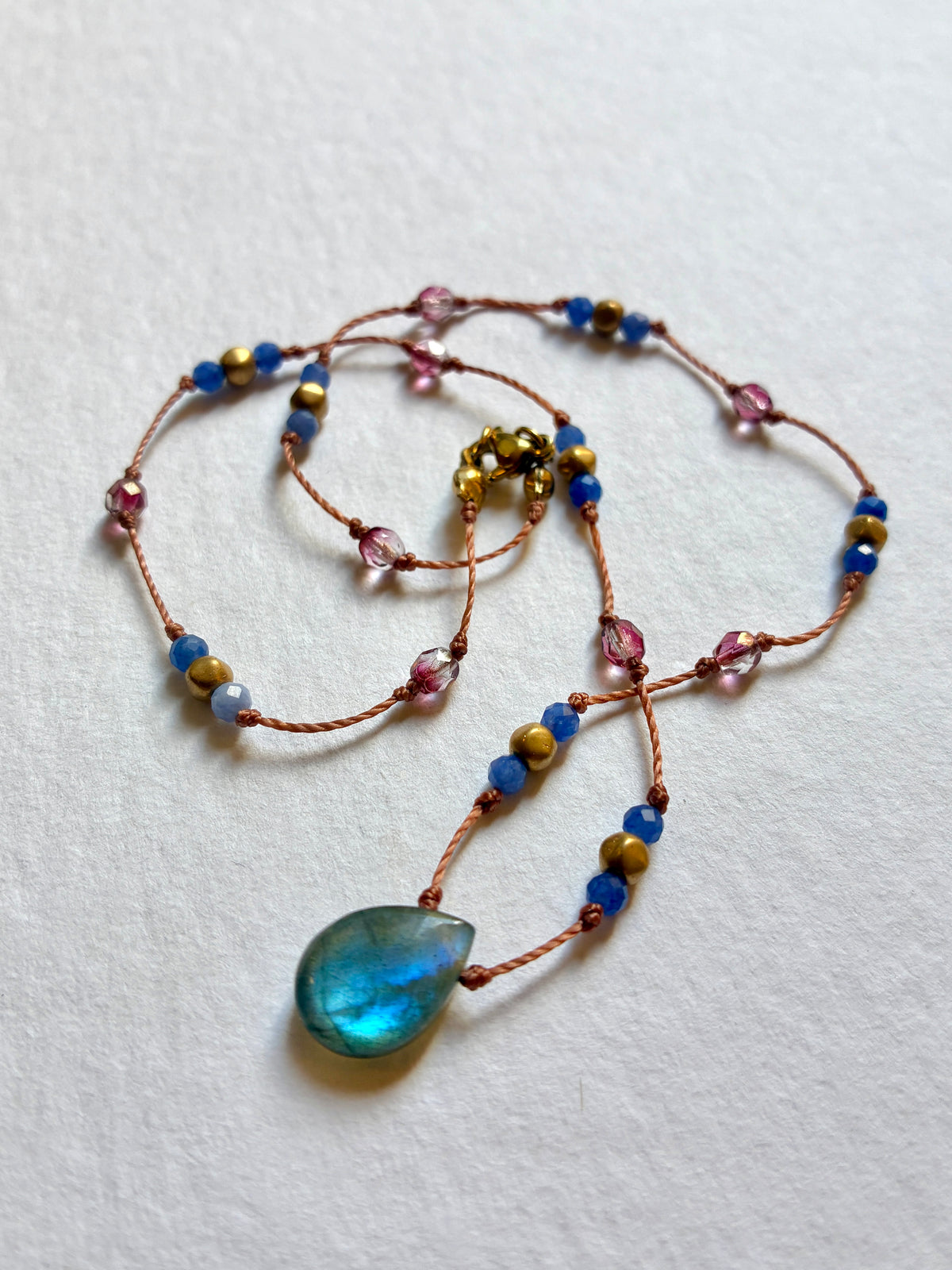 Collier Secret à cassis