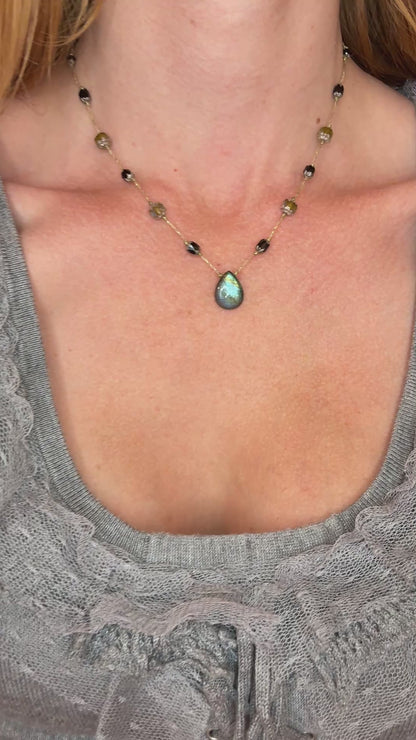 Collier Witch’s Aura court